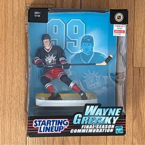 NWT WAYNE GRETZKY STARTING LINEUP-FINAL SEASON COMMEMORATION
Boxed Hasbro, 1999